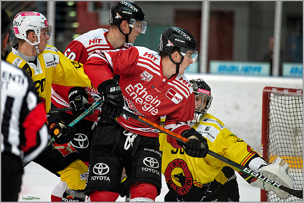 PENNY DEL;  Testspiel 2 Koelner Haie- SC Bern; Koeln, 20.08.2022
